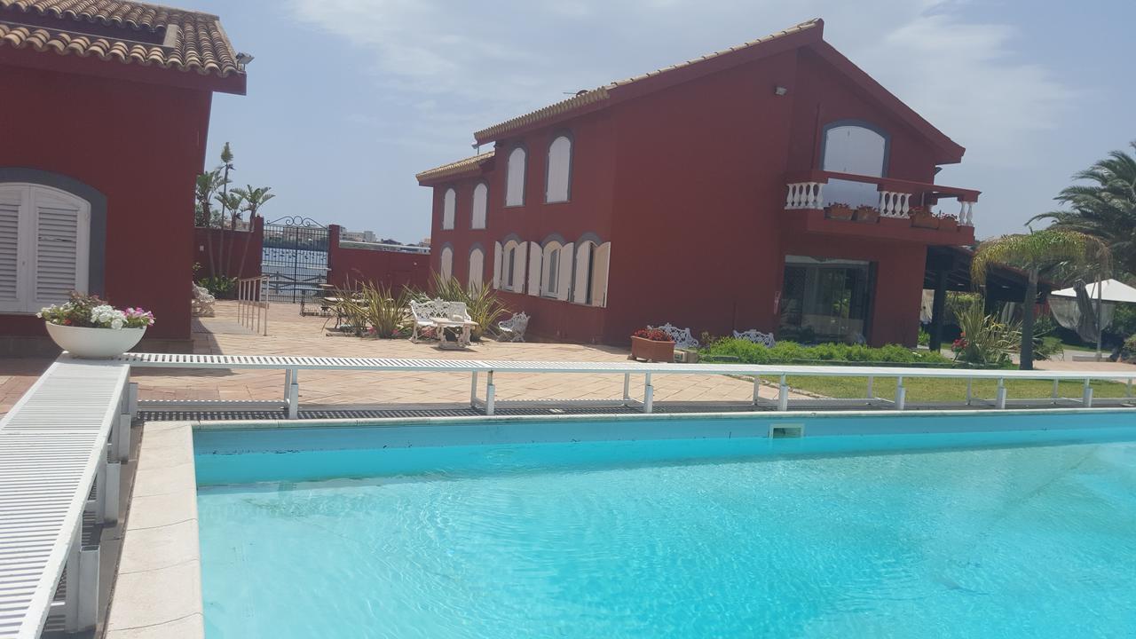 I Giardini Di Giano Bed & Breakfast Torre di Faro Eksteriør bilde
